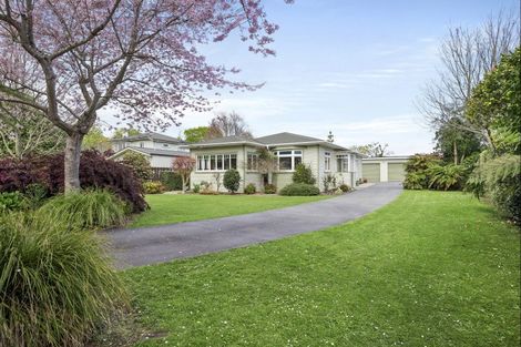 Photo of property in 72 Thornton Road, Cambridge, 3434