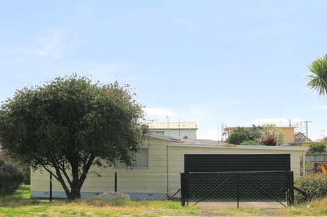 Photo of property in 1243 Papamoa Beach Road, Papamoa Beach, Papamoa, 3118