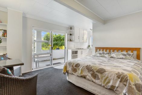Photo of property in 138 Moana Anu Anu Avenue, Whangamata, 3620