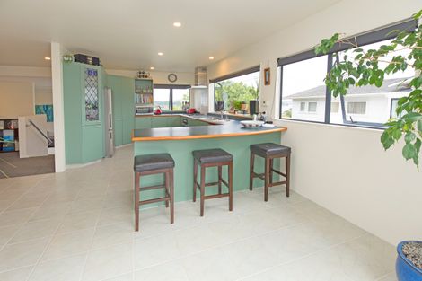 Photo of property in 62 Stanmore Bay Road, Stanmore Bay, Whangaparaoa, 0932