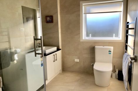 Photo of property in 29 Loloma Drive, Half Moon Bay, Auckland, 2012