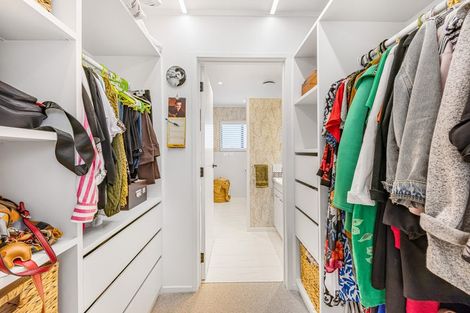 Photo of property in 9 Westpark Drive, West Harbour, Auckland, 0618