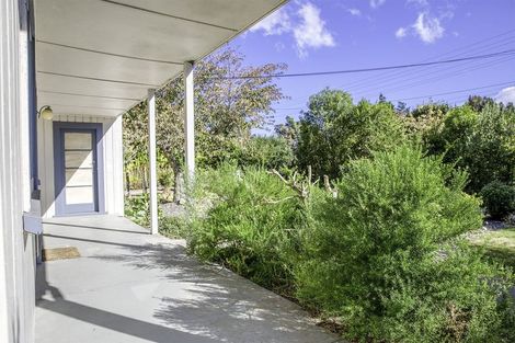 Photo of property in 24 Bennett Street, Waipawa, 4210