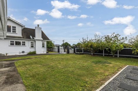 Photo of property in 14 Duke Street, Levin, 5510