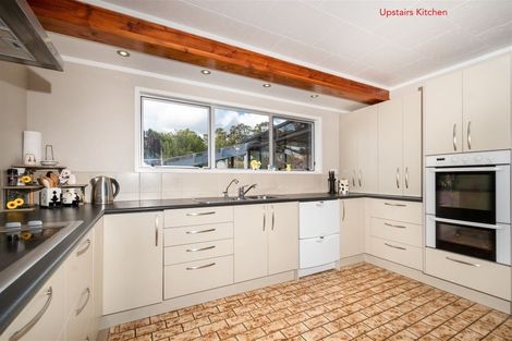 Photo of property in 58 Burns Lane, Kumeu, 0892