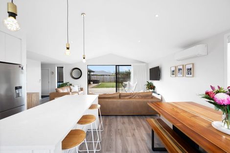 Photo of property in 37 Ruru Street, Cambridge, 3434