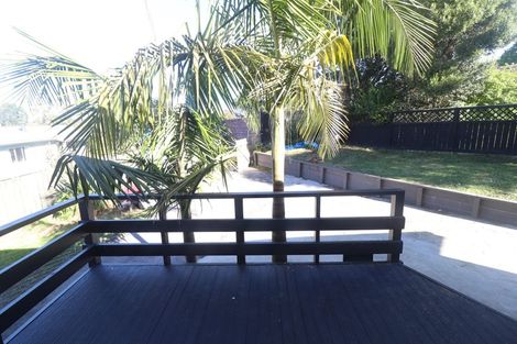 Photo of property in 9 Elizabeth Drive, West Harbour, Auckland, 0618