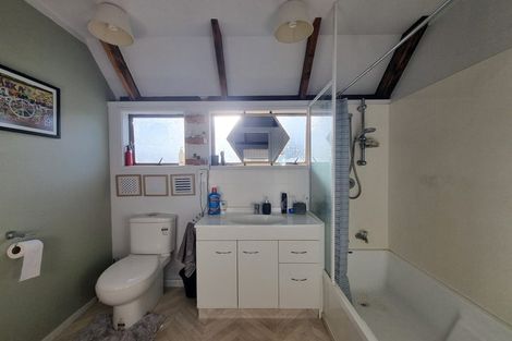 Photo of property in 2/506 Devonport Road, Tauranga South, Tauranga, 3112