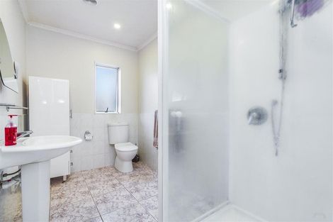 Photo of property in 51 Nielsen Gardens, Rototuna, Hamilton, 3210