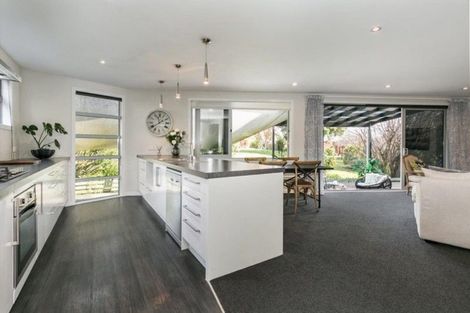 Photo of property in 9a Saint Hill Lane, Havelock North, 4130