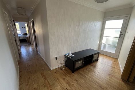 Photo of property in 28 Annandale Street, Lynmouth, New Plymouth, 4310