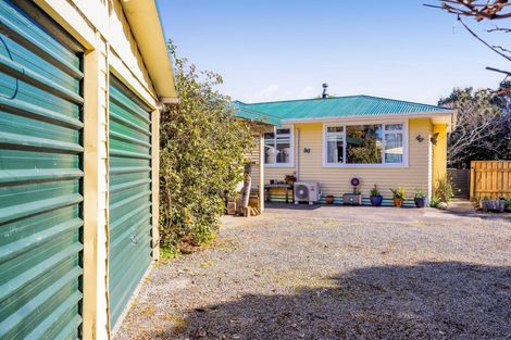 Photo of property in 35 Smith Street, Waverley, 4510