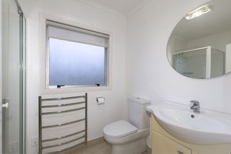 Photo of property in 90 Hakanoa Street, Huntly, 3700