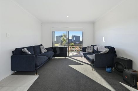 Photo of property in 24 Atutahi Lane, Papamoa, 3118