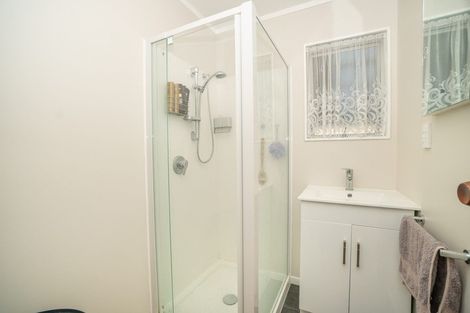 Photo of property in 6 Meadowbrook Drive, Cloverlea, Palmerston North, 4412