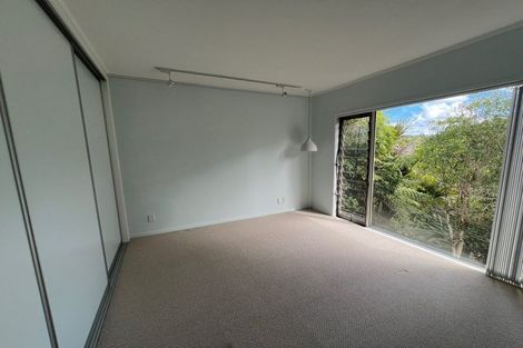 Photo of property in 42 Coroglen Avenue, Birkenhead, Auckland, 0626