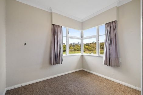 Photo of property in 14 Gordon Terrace, Hunterville, 4730