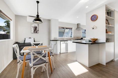 Photo of property in 20 Spargo Road, Massey, Auckland, 0614