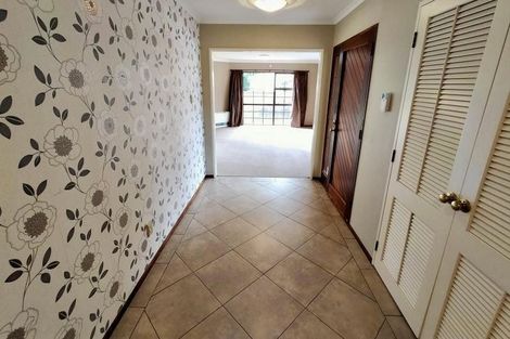 Photo of property in 100 Russell Street, Palmerston North, 4414
