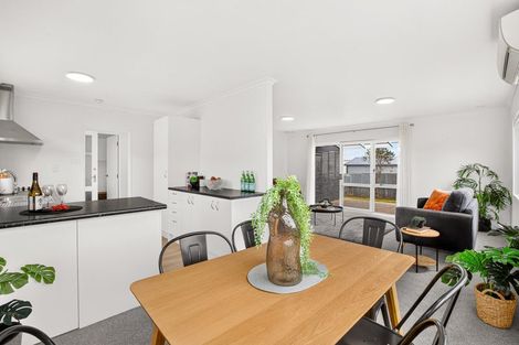 Photo of property in 15 Oleander Place, Bell Block, New Plymouth, 4312