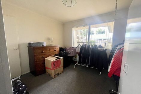 Photo of property in 10 Swanson Oaks, Swanson, Auckland, 0612