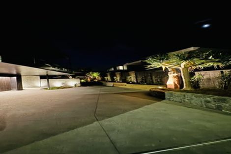 Photo of property in 1/324 Beach Road, Campbells Bay, Auckland, 0630