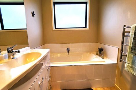 Photo of property in 287 Surrey Road, Tariki, Inglewood, 4388