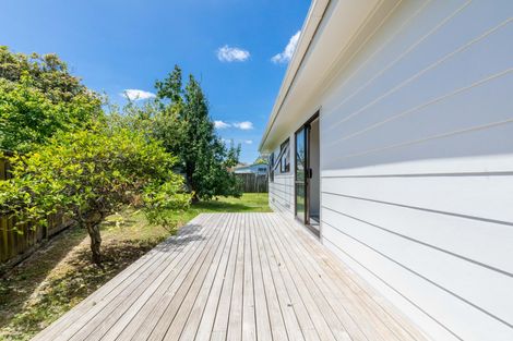 Photo of property in 105 Moire Road, West Harbour, Auckland, 0618