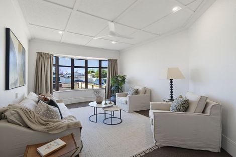 Photo of property in 77 Wellesley Road, Napier South, Napier, 4110
