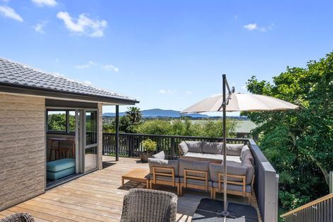 Photo of property in 64 Kotare Street, Waikanae, 5036