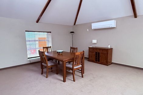Photo of property in 10/2 Manor Place, Dunedin Central, Dunedin, 9016