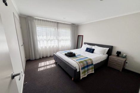 Photo of property in 2/50 Banbury Crescent, Fairfield, Hamilton, 3214