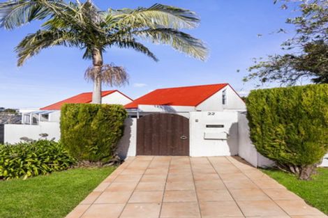 Photo of property in 22 Cairnbrae Court, Northcross, Auckland, 0632