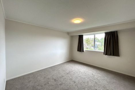 Photo of property in 2/127 Spinella Drive, Bayview, Auckland, 0629