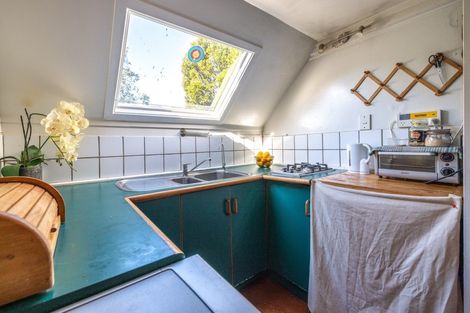 Photo of property in 14 Wellington Road, Surfdale, Waiheke Island, 1081