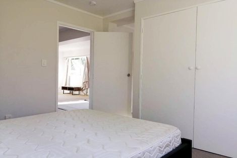Photo of property in 1/30 Houston Place, Bayview, Auckland, 0629