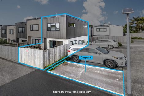 Photo of property in 8/6 Hepburn Road, Glendene, Auckland, 0602