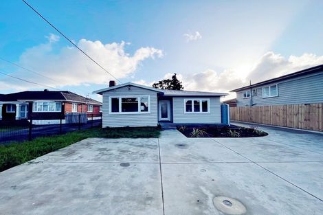 Photo of property in 22 Rathgar Road, Henderson, Auckland, 0610