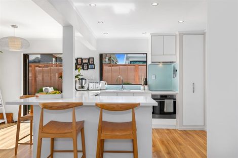 Photo of property in 2/563 Maunganui Road, Mount Maunganui, 3116