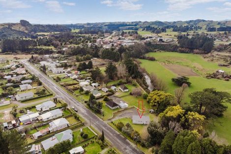 Photo of property in 25 Stanly Street, Eketahuna, 4900