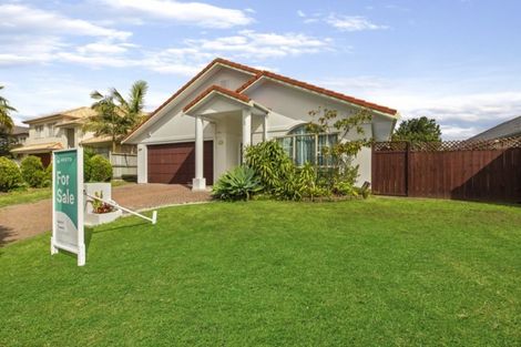 Photo of property in 7 Thornbury Crescent, East Tamaki Heights, Auckland, 2016