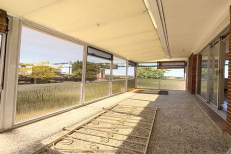 Photo of property in 61 Kirby Street, Glendene, Auckland, 0602