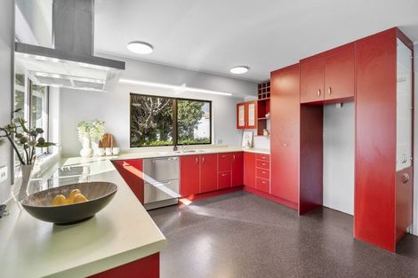 Photo of property in 2/5 Hanlon Crescent, Narrow Neck, Auckland, 0624