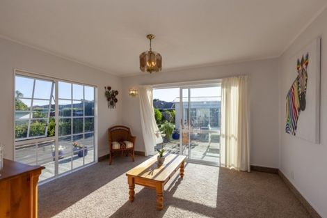 Photo of property in 13 Rangiatea Street, Paraparaumu Beach, Paraparaumu, 5032