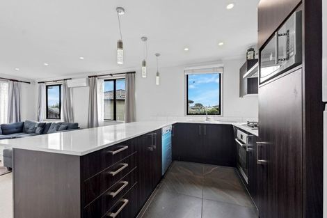 Photo of property in 2/65e Metcalfe Road, Ranui, Auckland, 0612