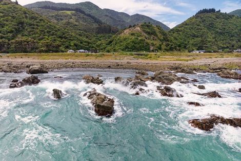 Photo of property in 2009 State Highway 1, Half Moon Bay, Kaikoura, 7371