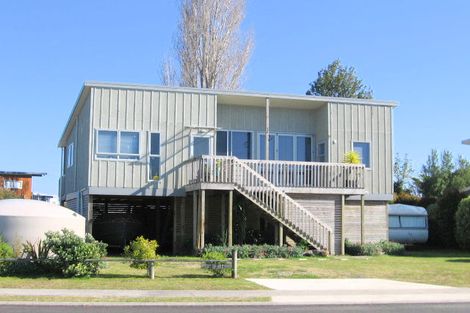 Photo of property in 15 Morcom Drive, Cooks Beach, Whitianga, 3591