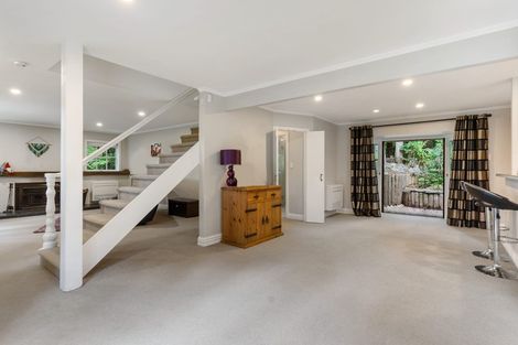 Photo of property in 31 Napuka Road, Henderson Valley, Auckland, 0612