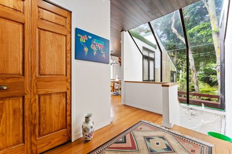 Photo of property in 37 Eugenia Rise, Totara Heights, Auckland, 2105