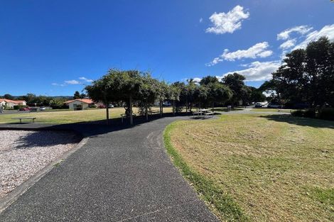 Photo of property in 3 Lockington Avenue, Henderson, Auckland, 0612